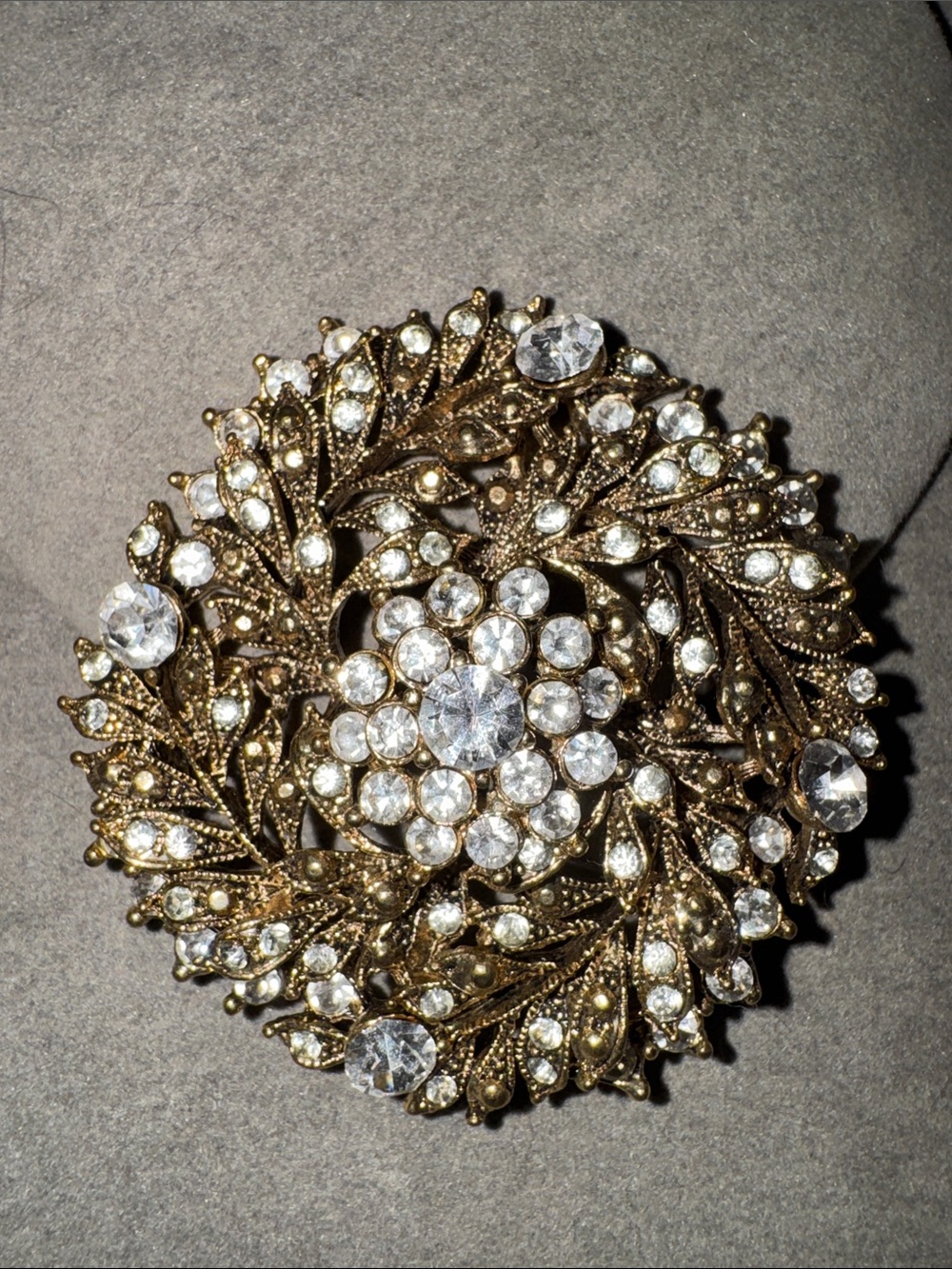 Vintage Gold-Tone Crystal Brooch - Gold and Clear